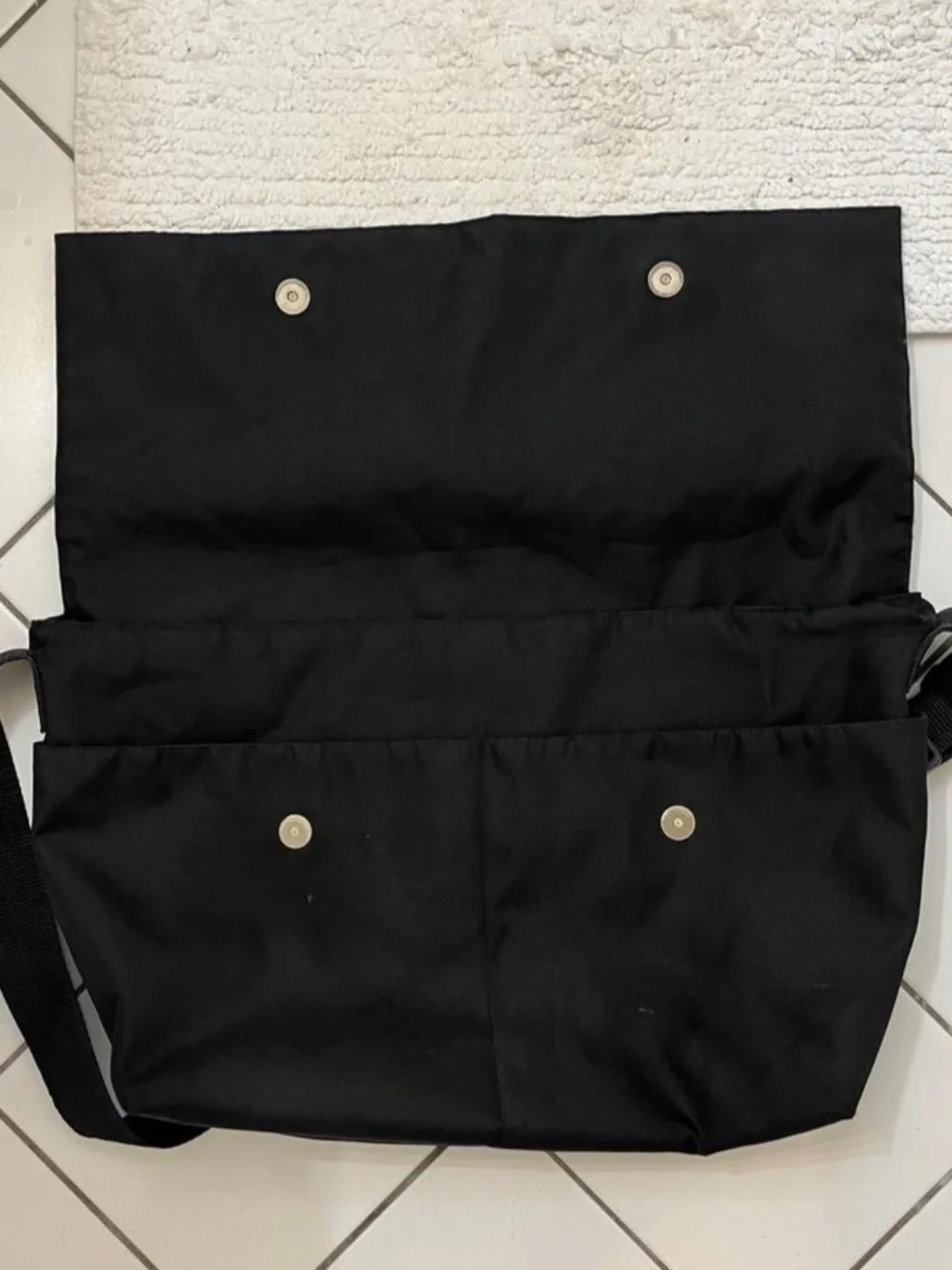 GATE31 Black Messenger Bag with Adjustable Strap